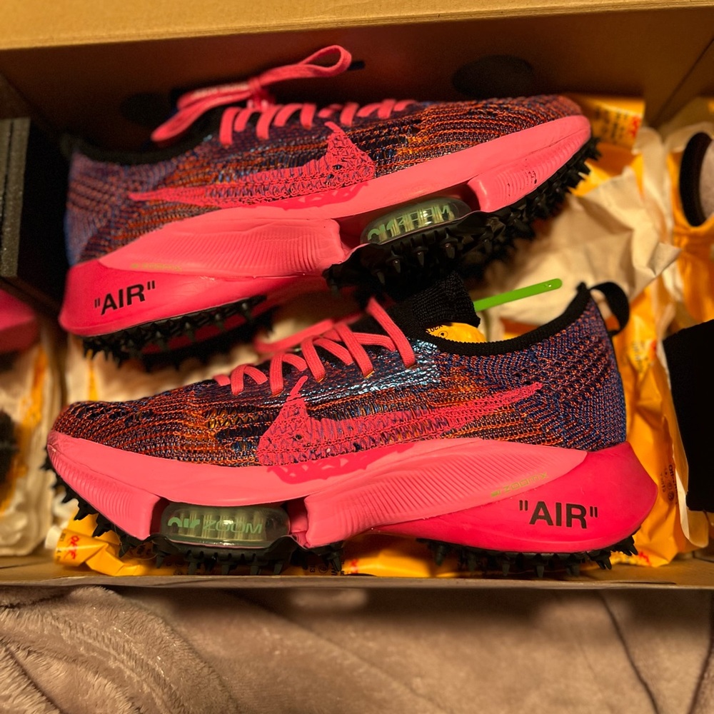 Off White X Nike Air Zoom Tempo Next% ‘Pink Glow’